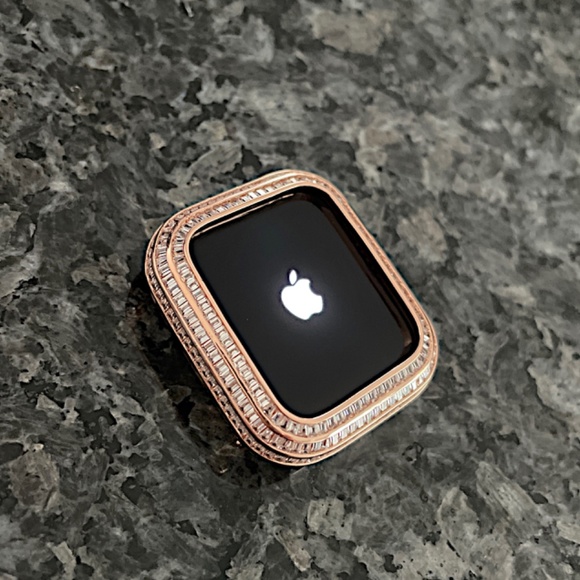 New Apple Watch case in Rose gold with 3 rows of lab diamond baguettes